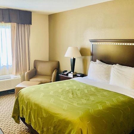Quality Inn Macomb Near University Area Экстерьер фото