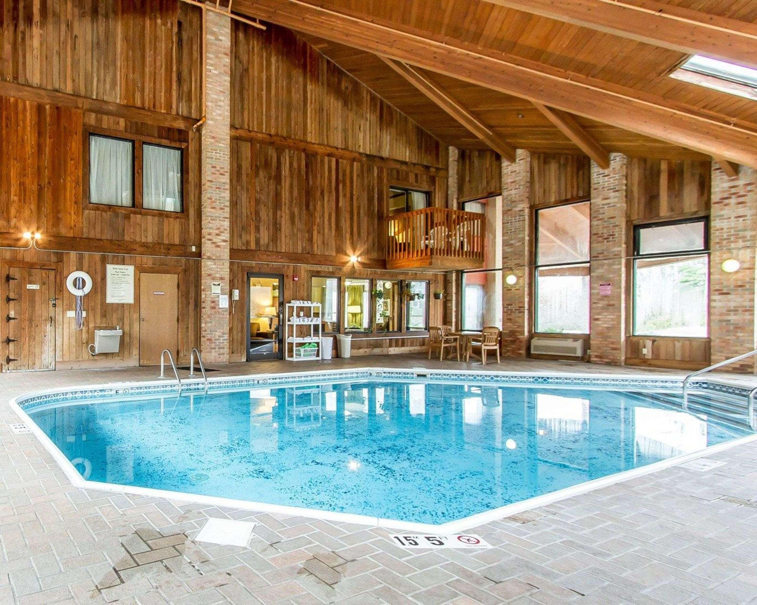 Quality Inn Macomb Near University Area Экстерьер фото